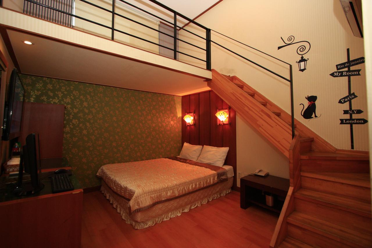 Blue Motel Boryeong Εξωτερικό φωτογραφία
